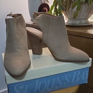 Franco Sarto Women's Suede Beige Heeled Boots